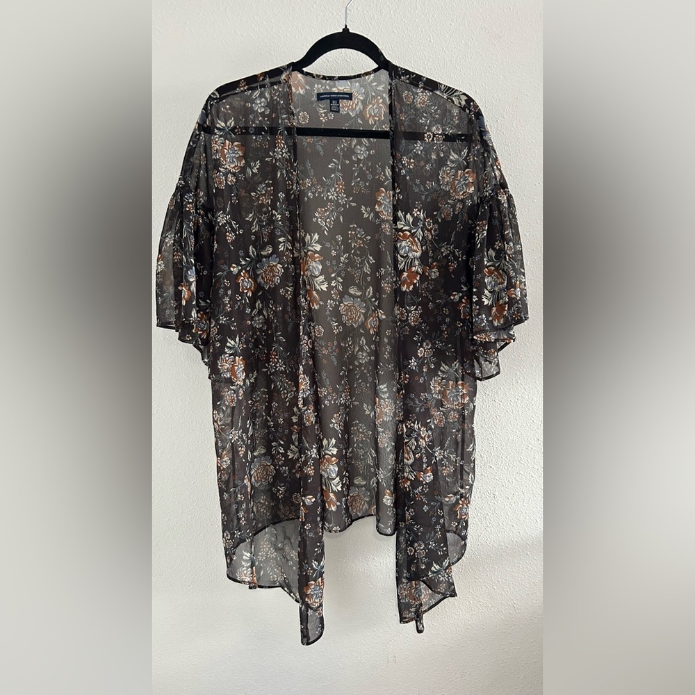 American Eagle Outfitters Black Floral Sheer Kimono Cover Up Size XS/S